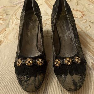 Vintage Y2K kitten heels size 8